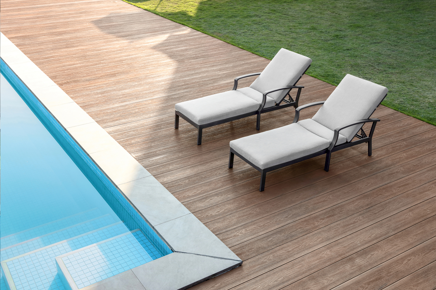 2 Pieces Sun Lounge Chairs