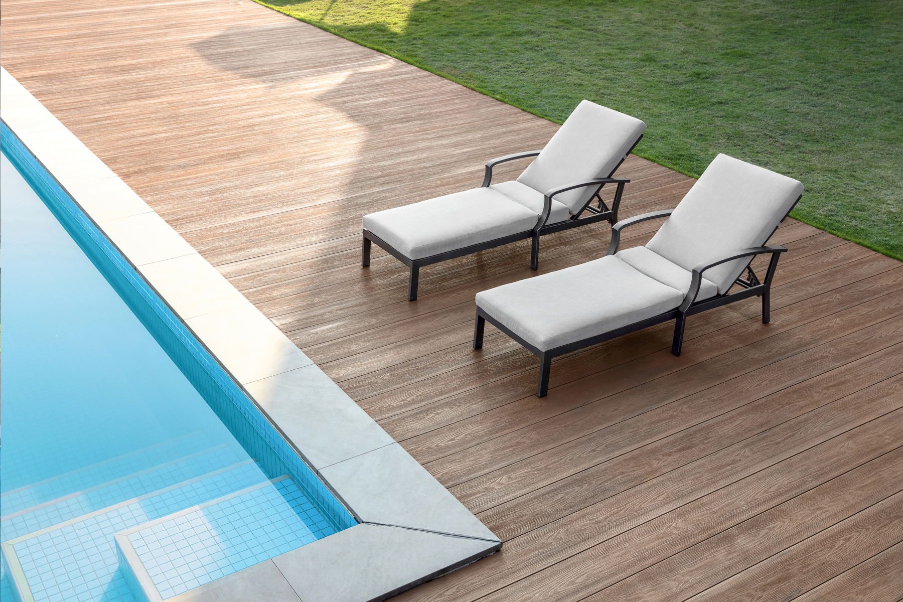 2 Pieces Sun Lounge Chairs