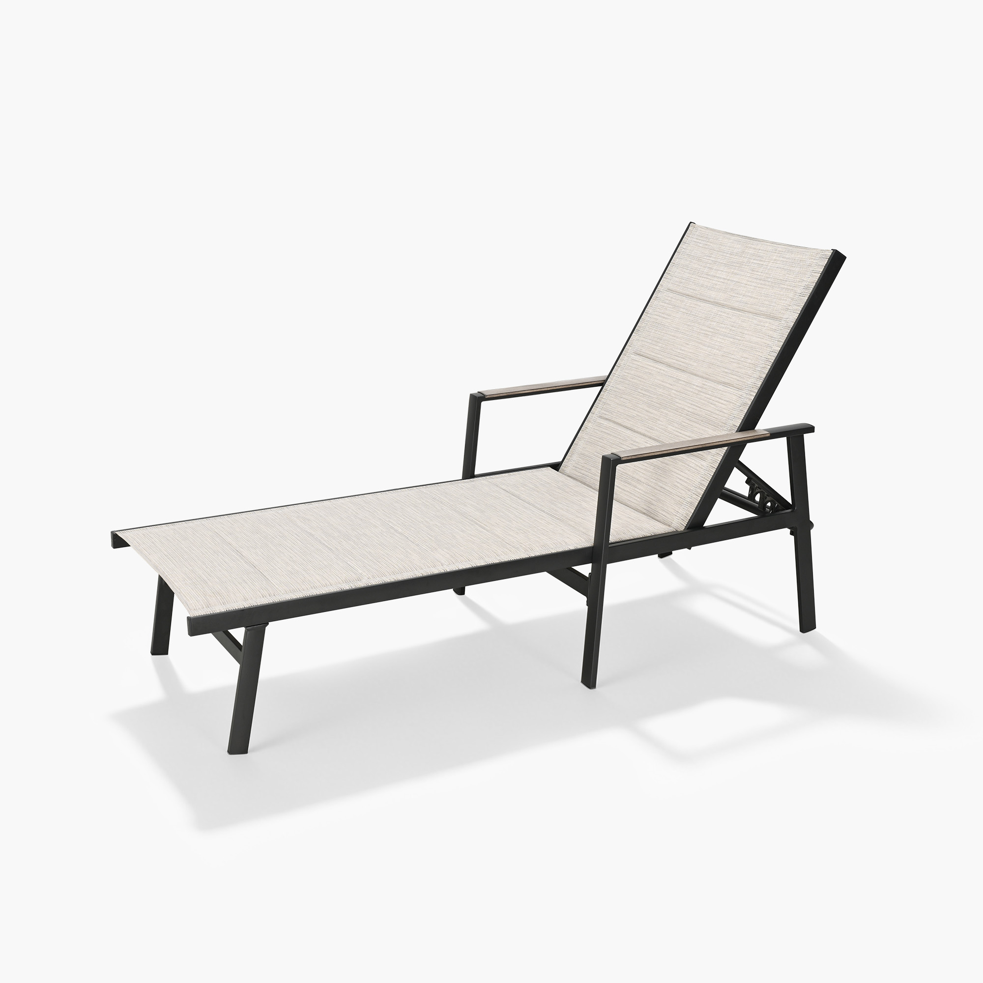 Modern outdoor lounge chair with beige fabric and black frame - Seehill