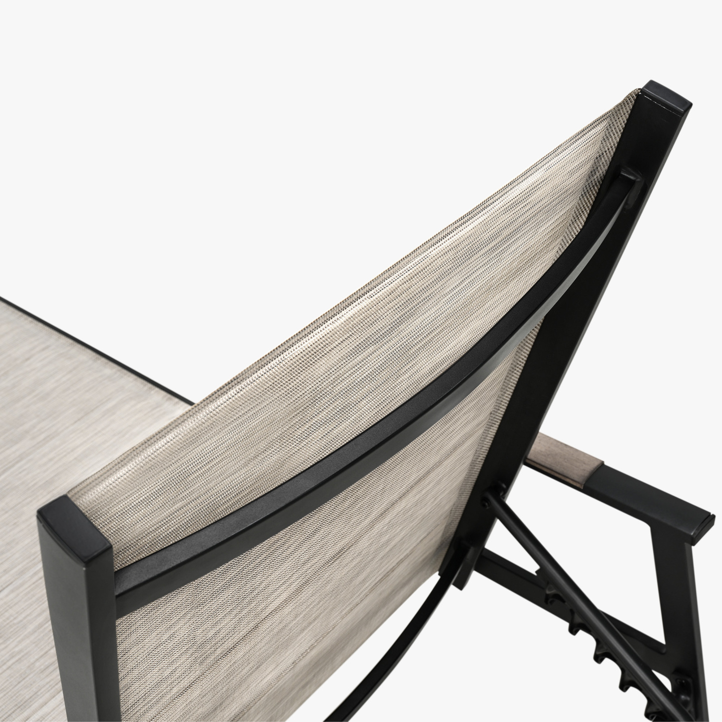 Modern outdoor lounge chair with black frame and beige fabric seat - Seehill