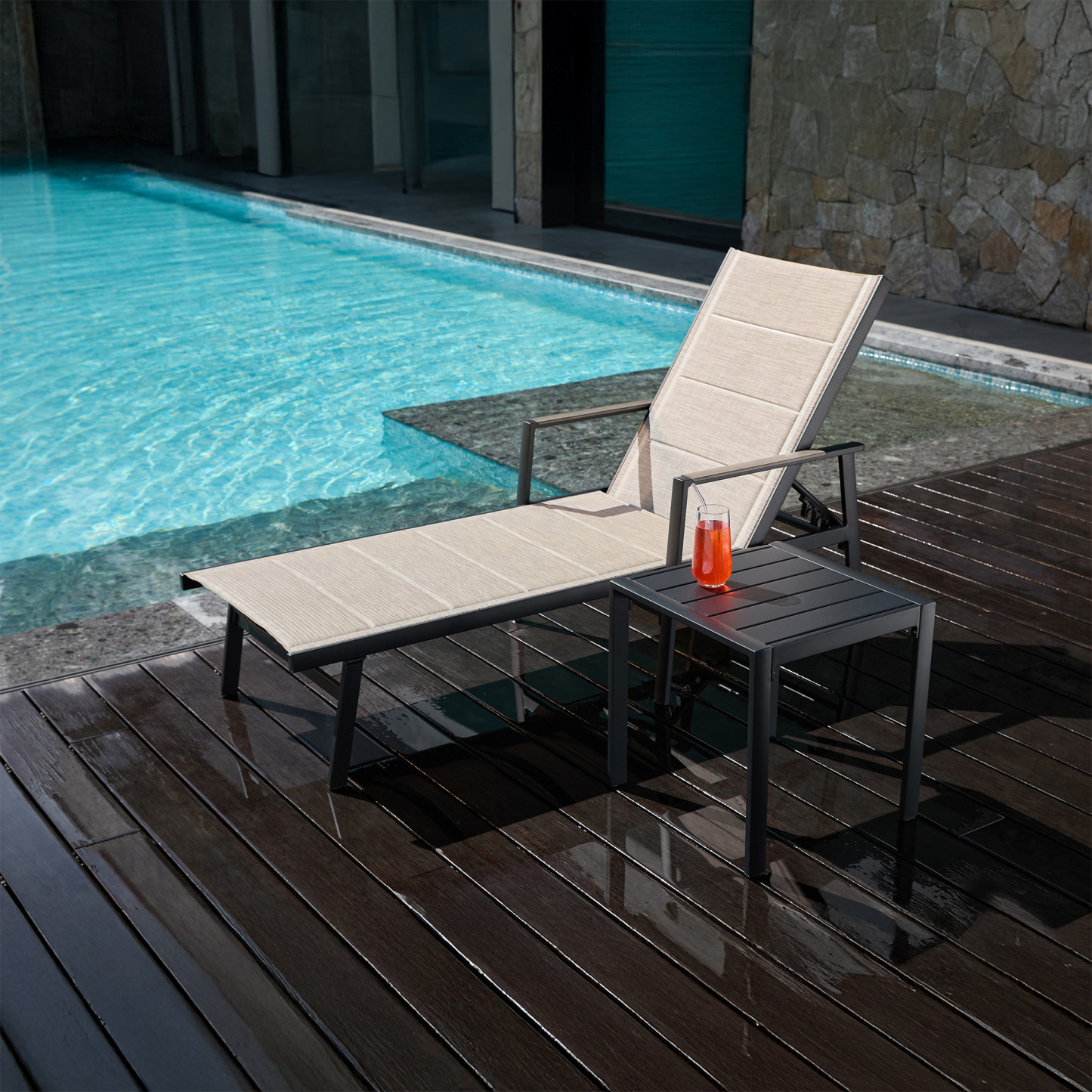 Outdoor lounge chair with side table, beige fabric - Seehill