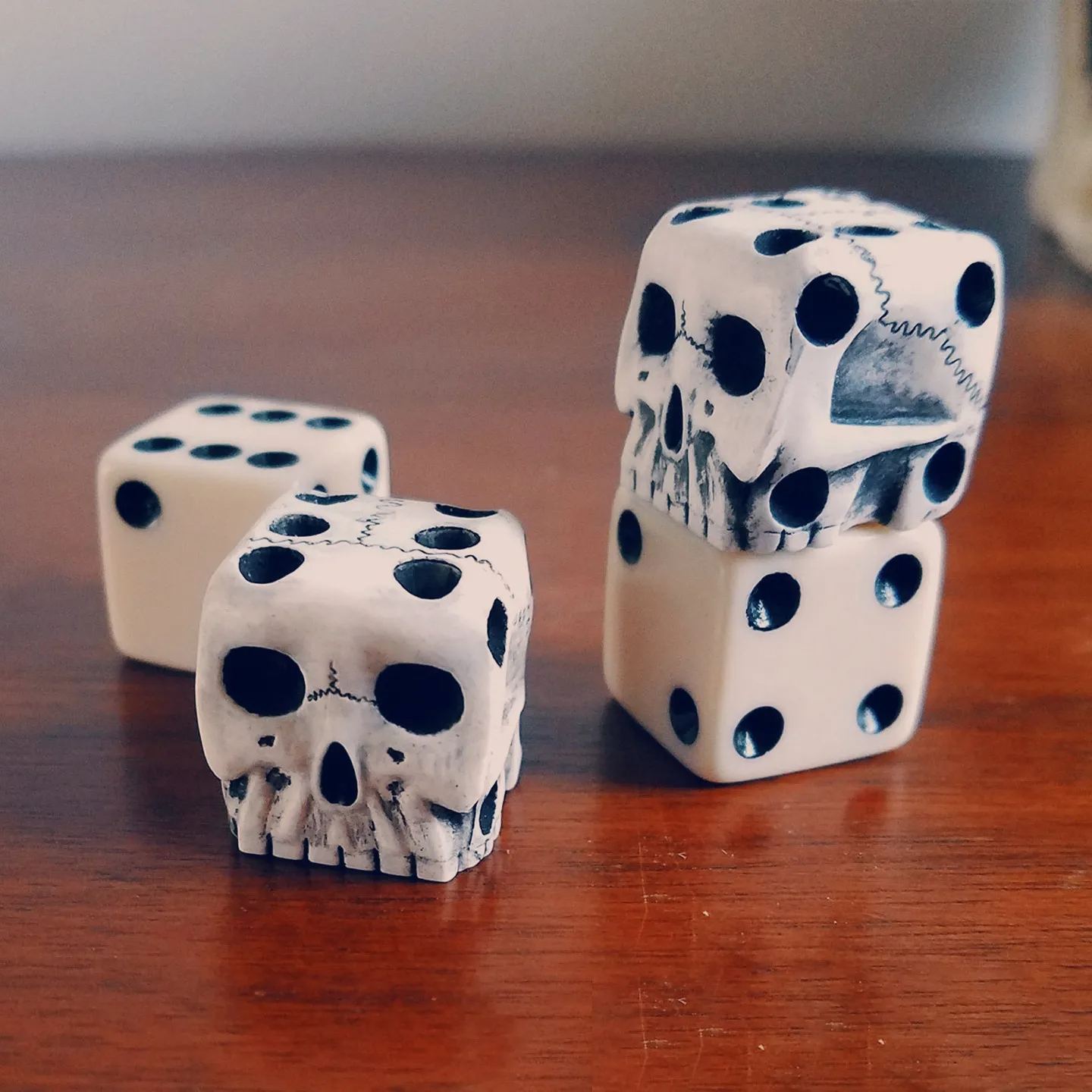 🎲White Skull Dice for Casual Parties and Board Games