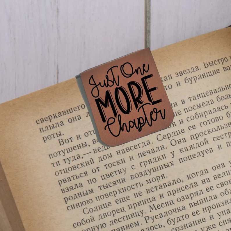 Vintage Magnetic Leather Bookmark