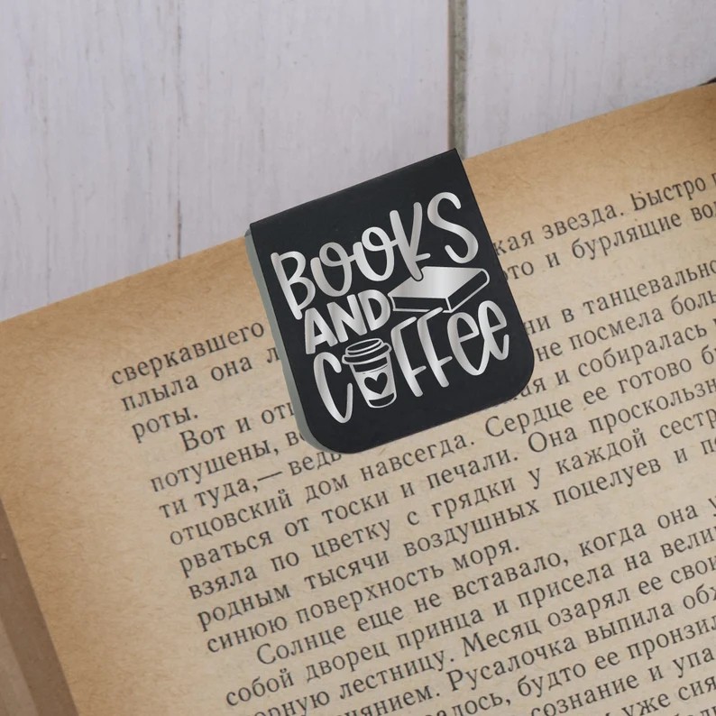 Vintage Magnetic Leather Bookmark