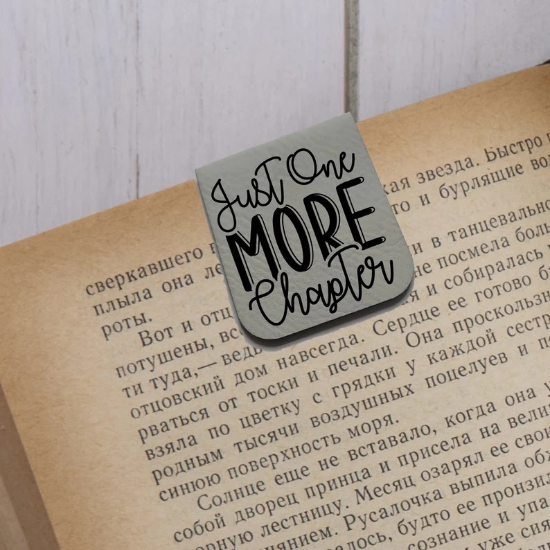 Vintage Magnetic Leather Bookmark