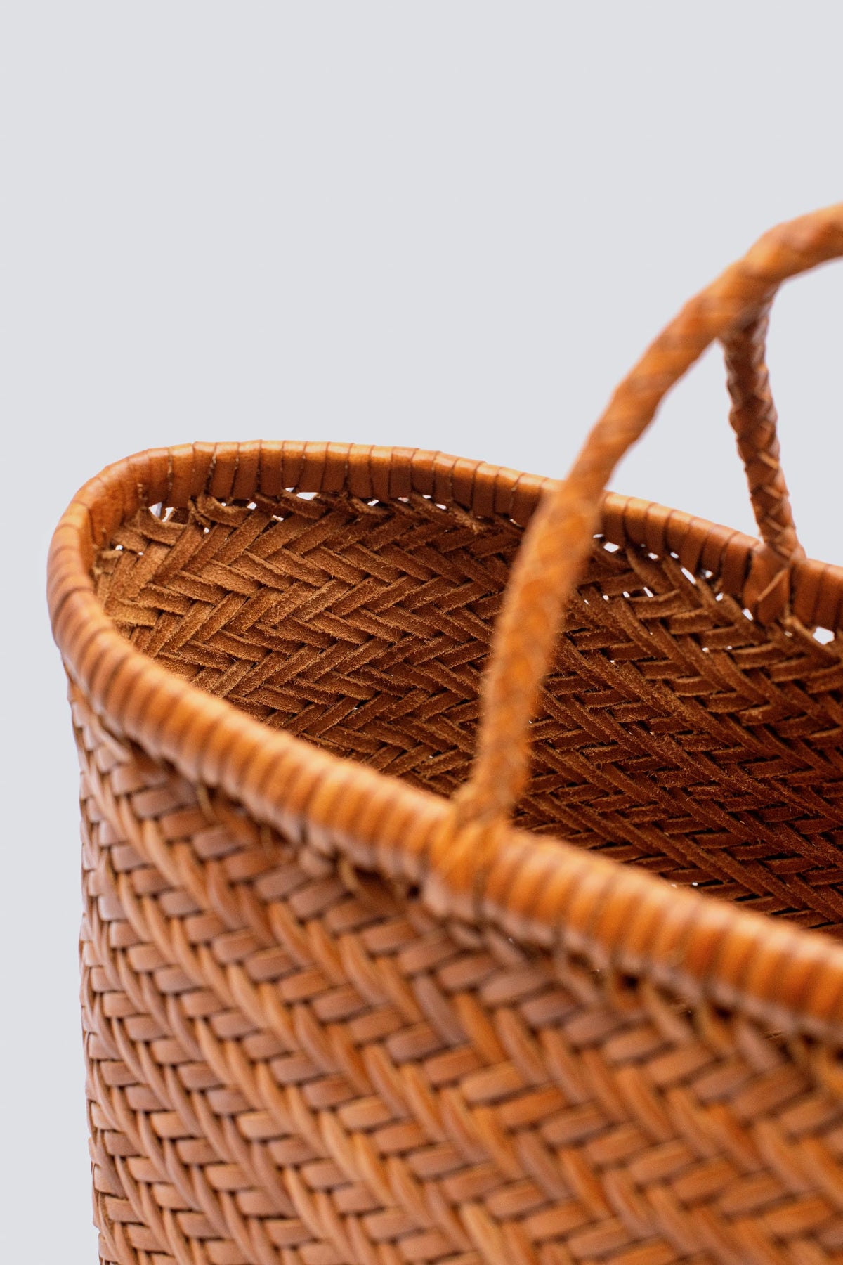 Triple Jump Small Tan Black Edge