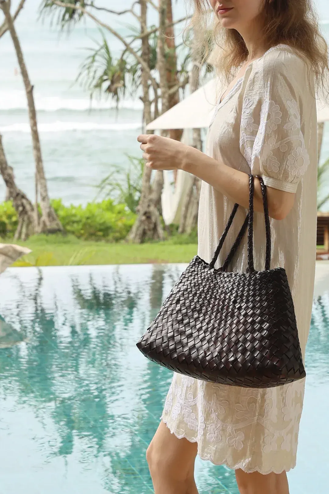 Rustic Woven Tote Big