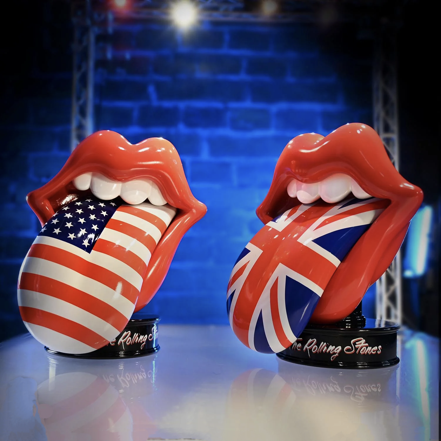 🎸✨ The Rolling Stones “Licks” Collectible Statue 🐾🔥