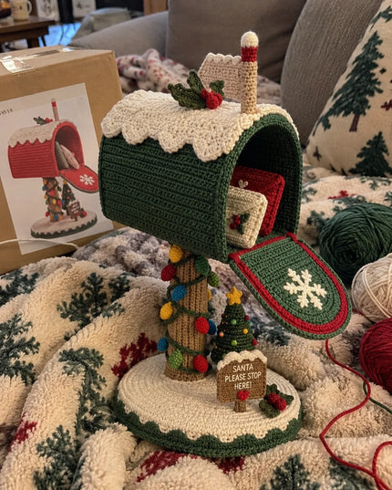 Christmas mailbox by Leubova