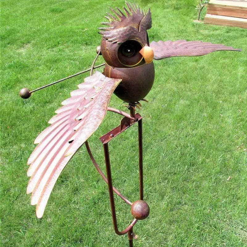 Flying Owl Garden Stake