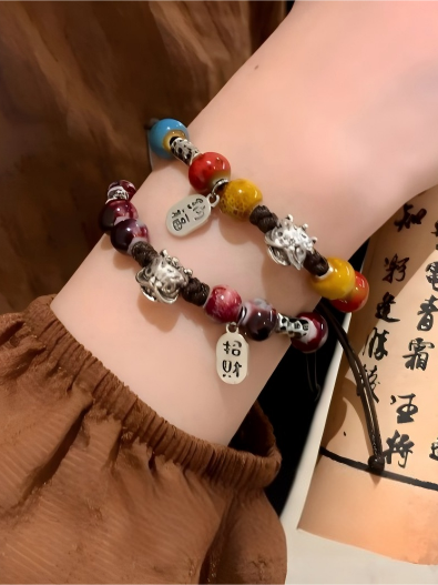New Chinese Retro Ceramic Beaded Bracelet for Women – Guochao Lucky Blessing Lion Bracelet for Students · Auspicious Lion Charm Bracelet