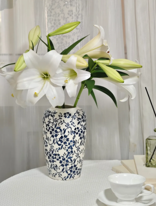 Jingdezhen Underglaze Hand-Painted Blue and White Porcelain Vase – New Chinese Style Ceramic Decoration with Peony, Snow Willow, and Wintergreen Motifs, Perfect for Living Room Display or Gifting