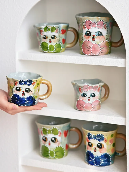 Handmade Cat Mug｜Jingdezhen Fully Handcrafted Ceramic Mug – Adorable Cat Design for Water, Milk, or Coffee · Green Cat · Flower-Rim Hand-Pinched Cup