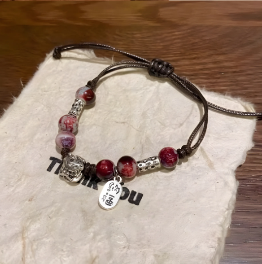 New Chinese Retro Ceramic Beaded Bracelet for Women – Guochao Lucky Blessing Lion Bracelet for Students · Auspicious Lion Charm Bracelet