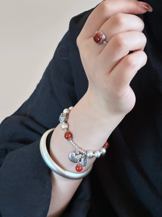 [Southern Red Agate & Silver Beads] 999 Fine Silver Bracelet – Traditional Craftsmanship, Antique Finish, Wrist Size 13–15cm, Approx. 15–16g