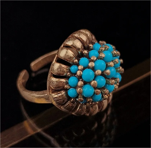 Vintage-Style Gold-Plated Brass Ring with Floral & Seed Bead Design