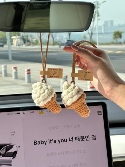 Original Plush Ice Cream Charm – Handmade Knitted Decoration for Car Rearview Mirror, Bag, or Keychain · Ice Cream Pendant (Includes Scented Pad)