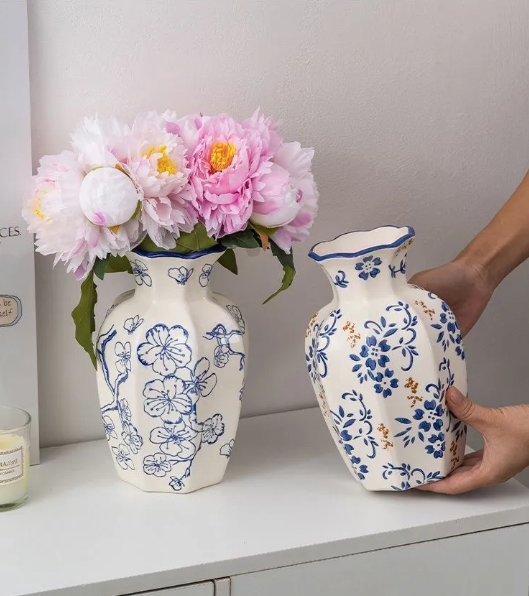 New Chinese-Style Hand-Painted Plum Blossom Blue and White Porcelain Vase – Ceramic Decoration for Living Room or Entryway, Ideal for Display or Hydroponic Peonies