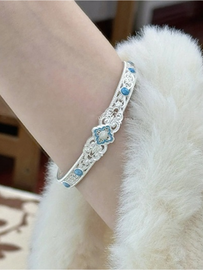 [Song Elegance] 999.9 Fine Silver Cloisonné Bangle – Intangible Cultural Heritage · Intricate Filigree Design · Niche & Artisan Craftsmanship · Closed Bangle, Approx. 20g · Size 54 (Approx. 18g)