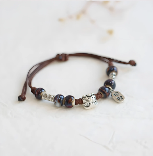 New Chinese Retro Ceramic Beaded Bracelet for Women – Guochao Lucky Blessing Lion Bracelet for Students · Auspicious Lion Charm Bracelet