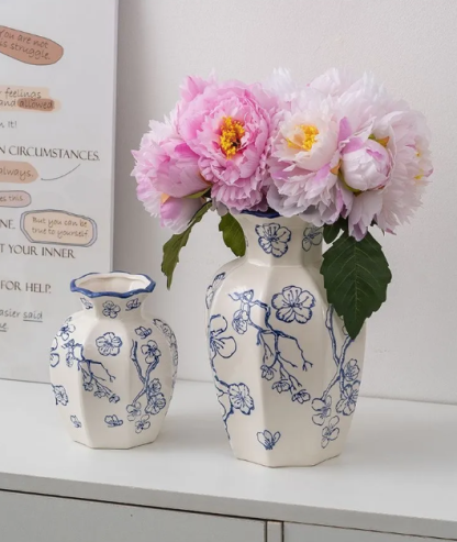 New Chinese-Style Hand-Painted Plum Blossom Blue and White Porcelain Vase – Ceramic Decoration for Living Room or Entryway, Ideal for Display or Hydroponic Peonies