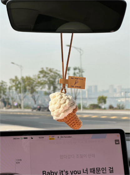 Original Plush Ice Cream Charm – Handmade Knitted Decoration for Car Rearview Mirror, Bag, or Keychain · Ice Cream Pendant (Includes Scented Pad)