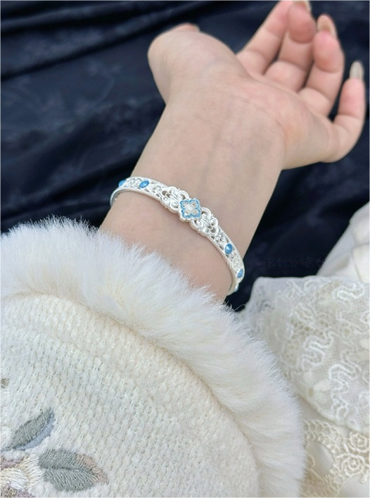 [Song Elegance] 999.9 Fine Silver Cloisonné Bangle – Intangible Cultural Heritage · Intricate Filigree Design · Niche & Artisan Craftsmanship · Closed Bangle, Approx. 20g · Size 54 (Approx. 18g)