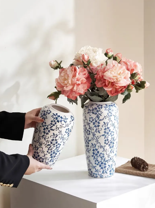 Jingdezhen Underglaze Hand-Painted Blue and White Porcelain Vase – New Chinese Style Ceramic Decoration with Peony, Snow Willow, and Wintergreen Motifs, Perfect for Living Room Display or Gifting