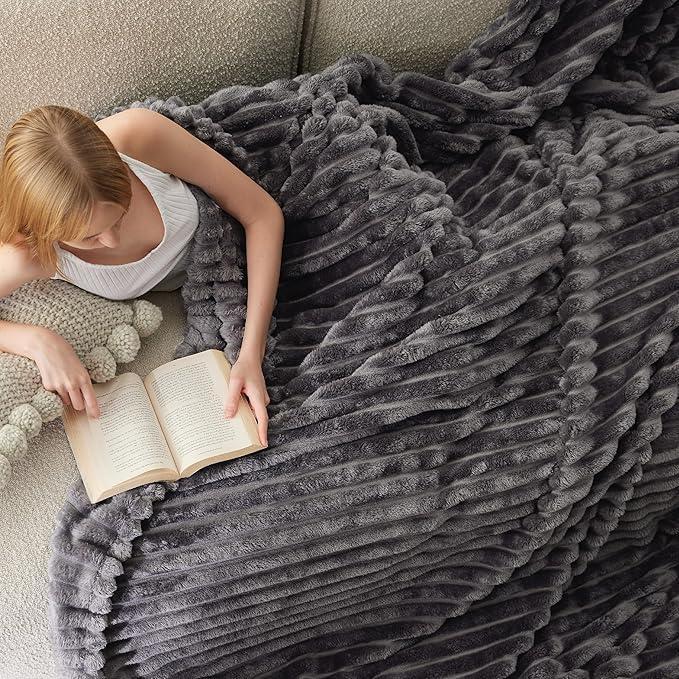 [🎅Final 24-hour Preferential Deal🎅]2024 HOT SALE❄️Popular thickened plush nap blanket