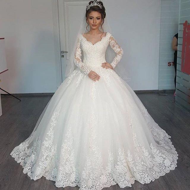 Forme Marquise Col en V Tulle Robes de mariée 2021 avec Appliques MH207