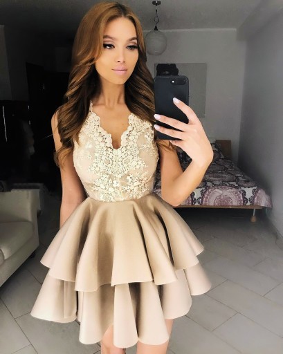 Forme Princesse Court/Mini Col en V Sans Manches Robe de Bal avec Appliques