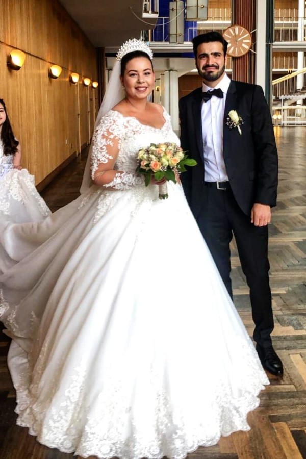 Belles robes de mariée une ligne avec de la dentelle | Robes de mariée princesse à manches