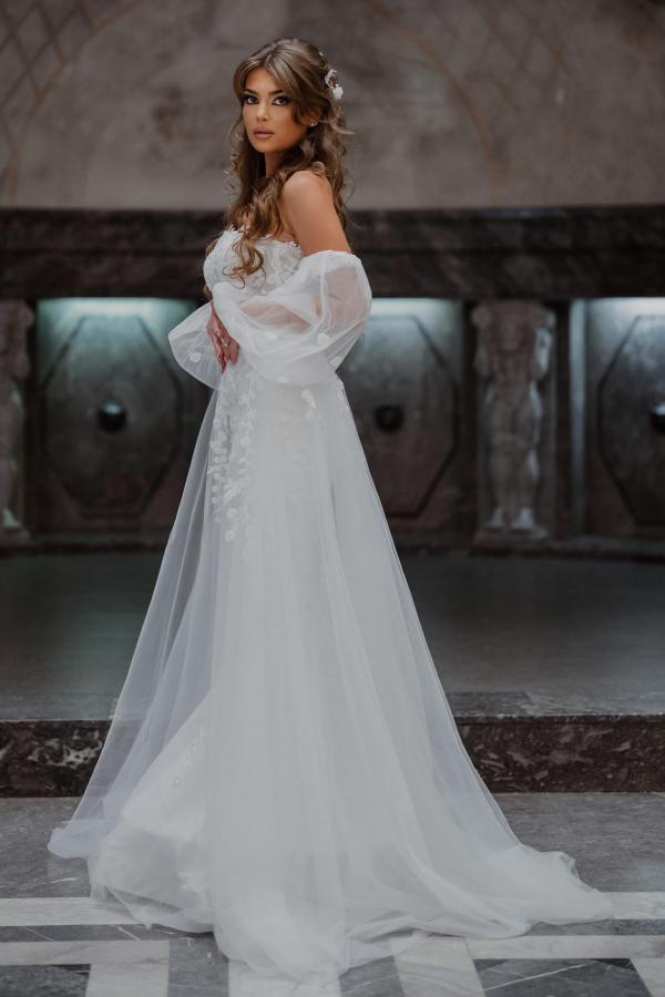 Robe de mariée ligne-A dentelle simple blanche élégante
