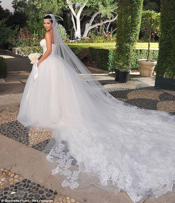 Belles robes de mariée princesse | Robes de mariée Longue traine