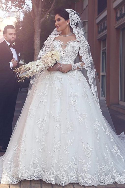 Forme Marquise Traîne mi-longue Col ras du cou Tulle Robes de mariée 2021 avec Appliques