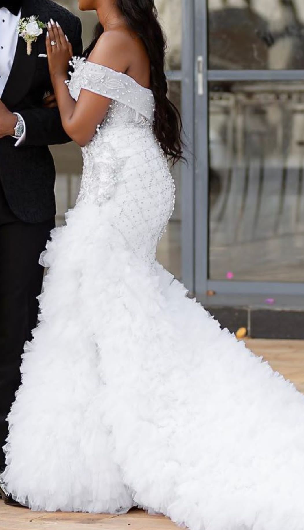 Robe de mariée sirène volumineuse extravagante avec dentelle tutu jupe