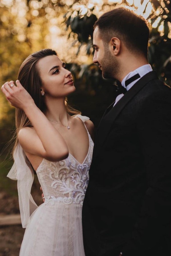 Robe de mariée simple avec dentelle | Robes de mariée en tulle ligne A
