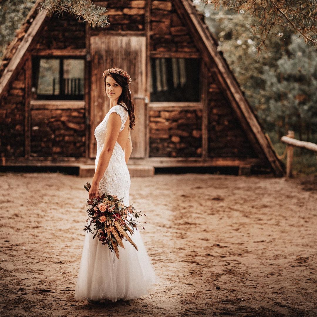 Robes de mariée modernes en dentelle sirène | Robes de mariée pas cher en ligne