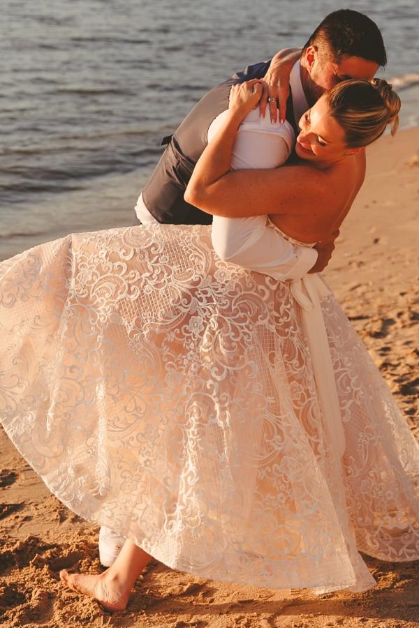 Elegante Hochzeitskleider A Linie Spitze Brautkleider Brautmoden Online