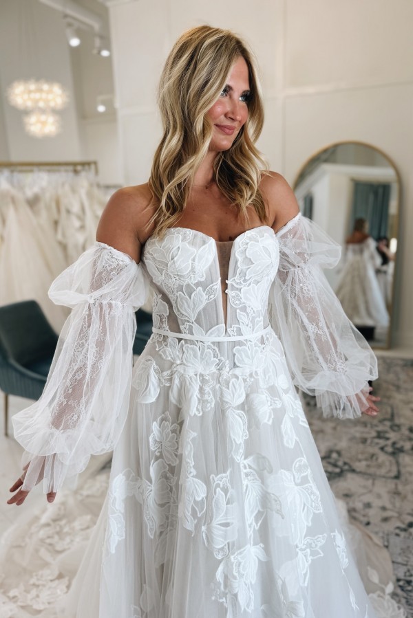 Wunderschöne Brautkleider A Linie Spitze Hochzeitskledier Brautmoden Online