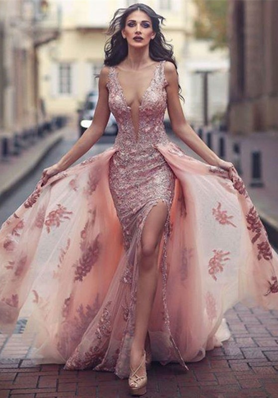 Forme Fourreau Traîne moyenne Col en V Tulle Robes de soirée avec Dentelle