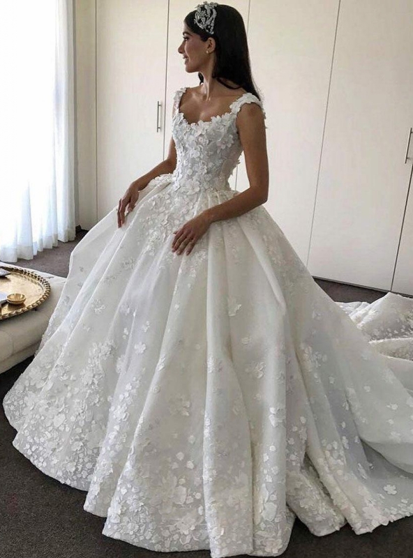 Robe de mariée princesse traîne cathédrale avec fleurs | Robe de mariage princesse longue élégante