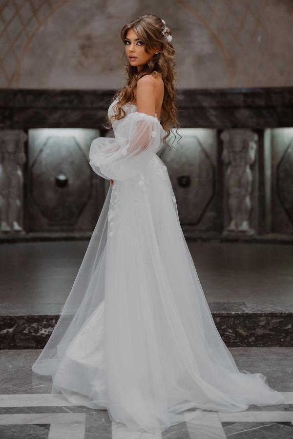 Robe de mariée ligne-A dentelle simple blanche élégante