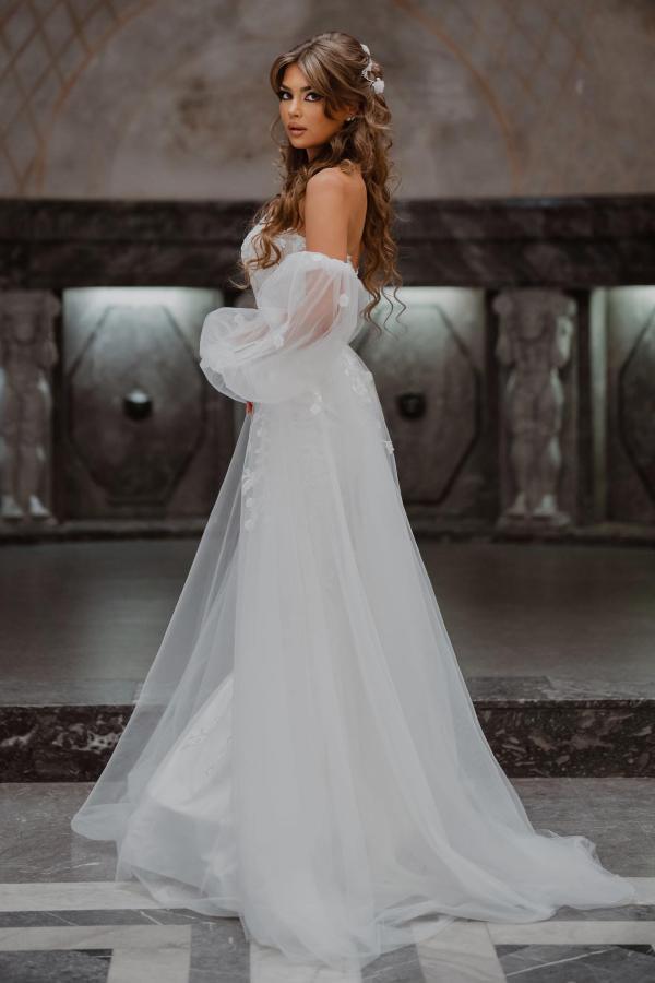 Robe de mariée ligne-A dentelle simple blanche élégante