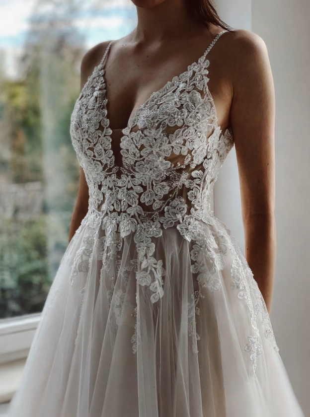 Robes de mariée de marque avec dentelle | Robes de mariée de ligne A