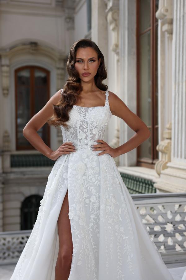 Robe de mariée ligne-A dentelles fleuries très belle pas cher