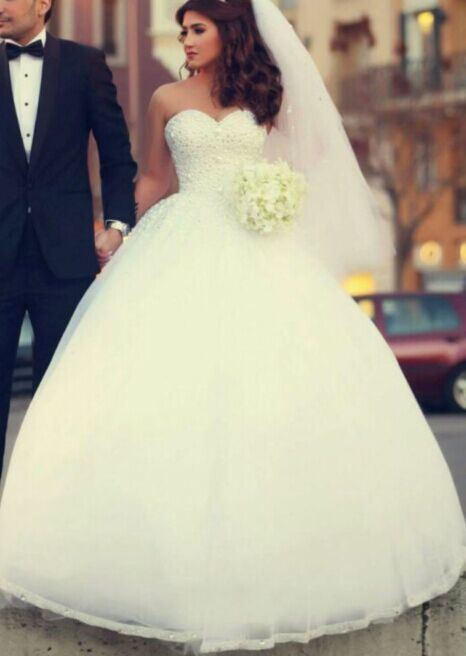 Forme Marquise Robes de mariée robe de bal avec Perle