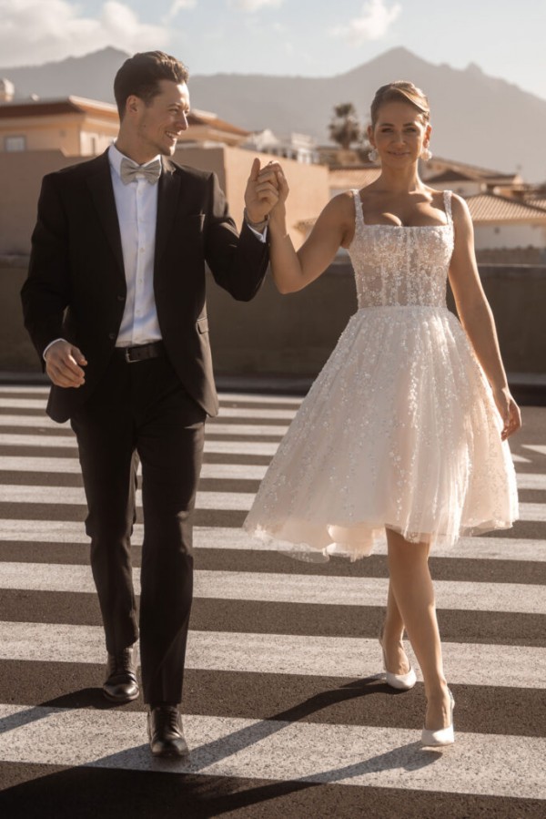 Moderne Hochzeitskleider Kurz Spitze A Linie Brautkleider G��nstig