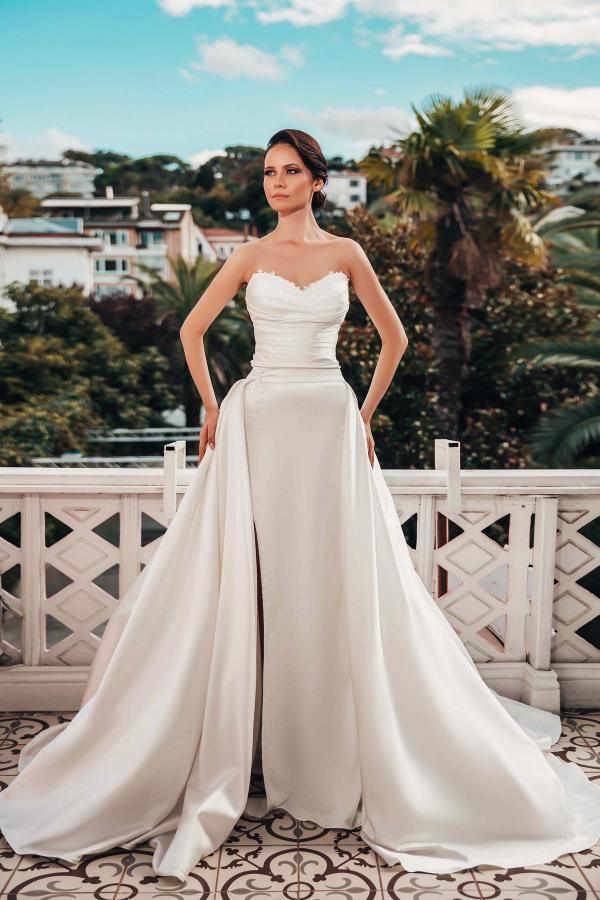 Robes de mariée de marque A line | Robes de mariée en satin avec dentelle