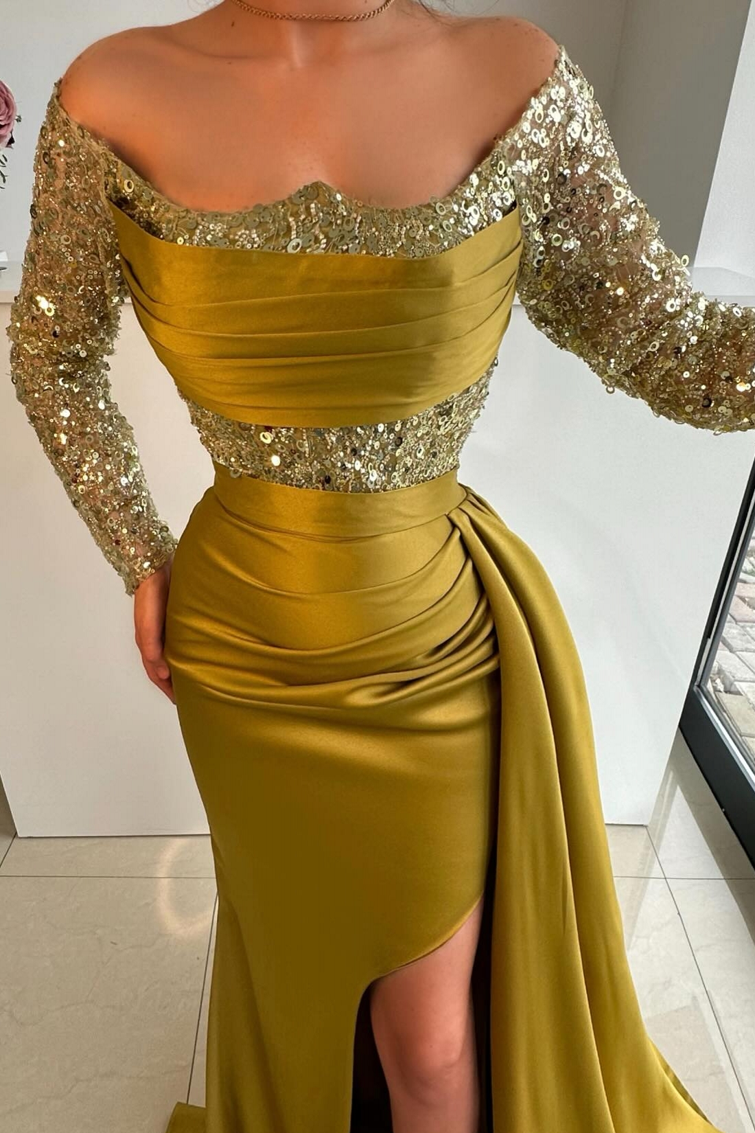 Robes de soirée dorées Robes de bal longues à paillettes avec manches
